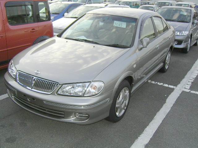 2000 Nissan Bluebird Sylphy Photos
