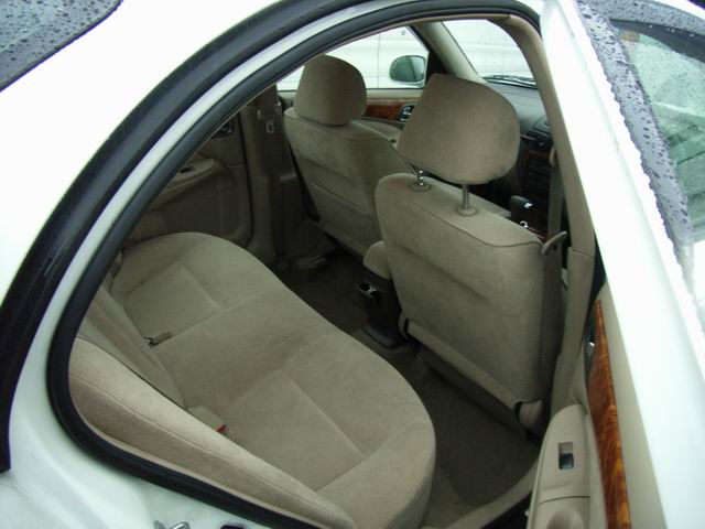 2000 Nissan Bluebird Sylphy Pictures