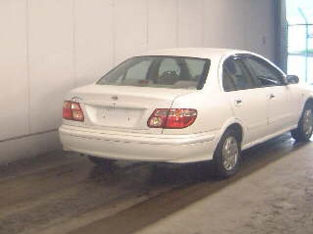 2000 Nissan Bluebird Sylphy Photos