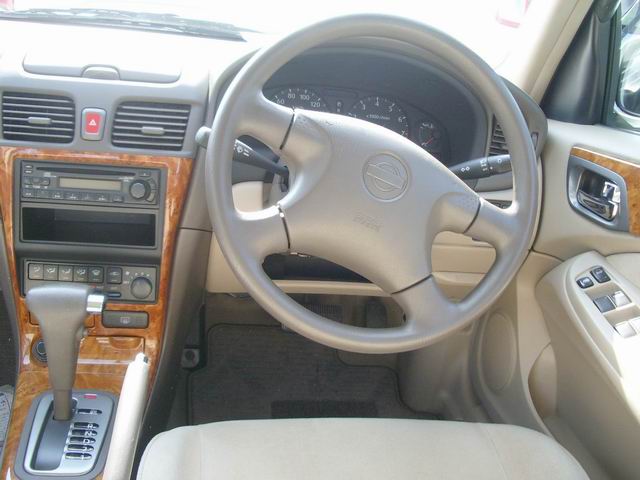 2000 Nissan Bluebird Sylphy Images