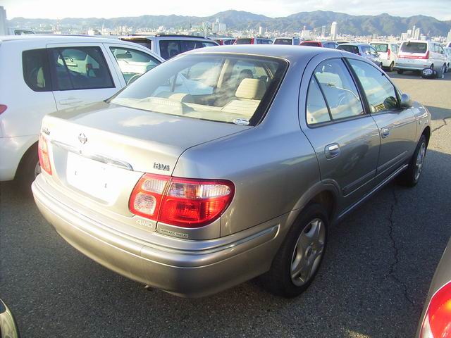 2000 Nissan Bluebird Sylphy Pictures