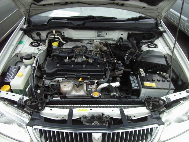 2000 Nissan Bluebird Sylphy Pics