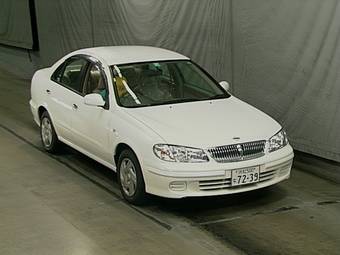 2000 Nissan Bluebird Sylphy Pictures