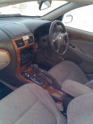 2000 Nissan Bluebird Sylphy Photos