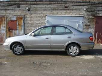 2000 Nissan Bluebird Sylphy Photos