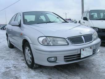2000 Nissan Bluebird Sylphy Photos