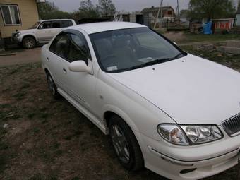 2000 Nissan Bluebird Sylphy Photos