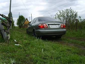 2000 Nissan Bluebird Sylphy Pictures