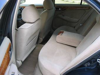 2000 Nissan Bluebird Sylphy Photos