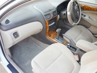 2000 Nissan Bluebird Sylphy Pictures