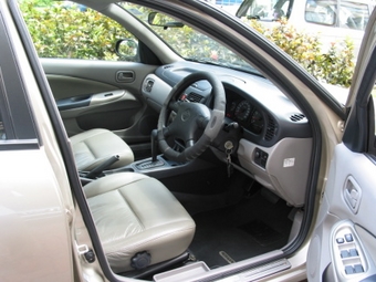 2001 Bluebird Sylphy