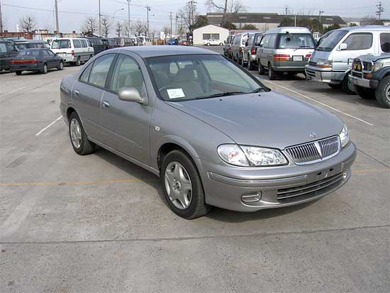 2001 Nissan Bluebird Sylphy Photos