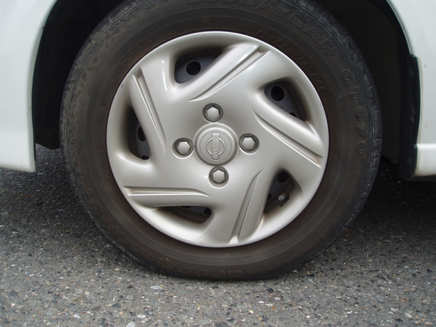 2001 Nissan Bluebird Sylphy Photos