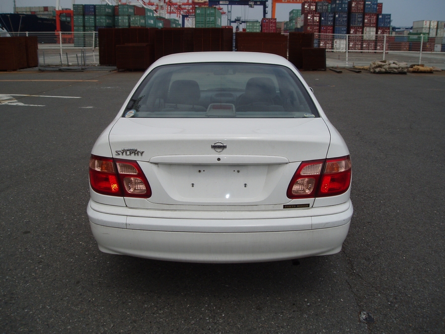 2001 Nissan Bluebird Sylphy Pics