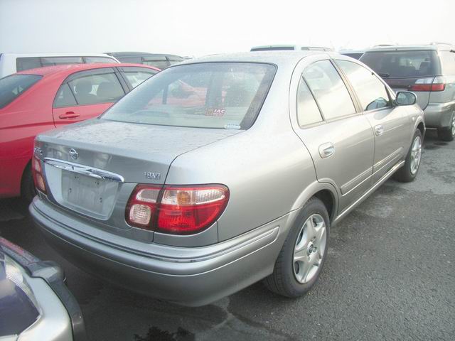 2001 Nissan Bluebird Sylphy Pictures