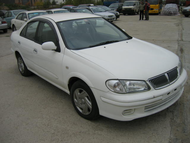 2001 Nissan Bluebird Sylphy Pictures