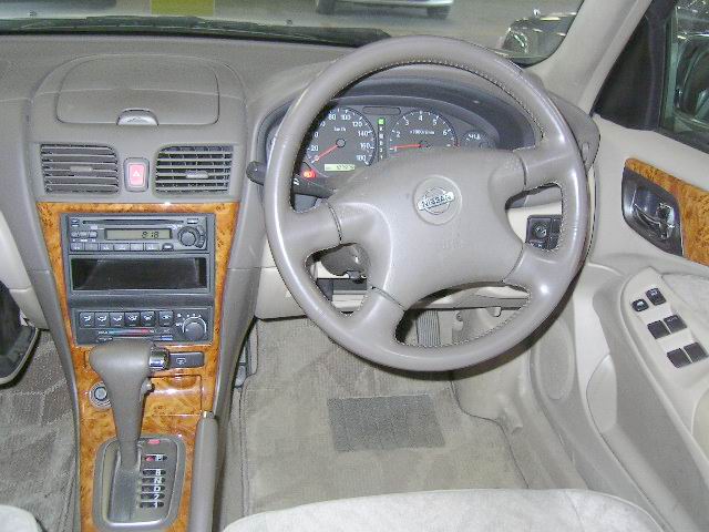 2001 Nissan Bluebird Sylphy Pictures