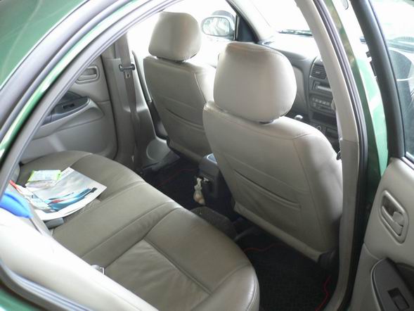2001 Nissan Bluebird Sylphy Photos