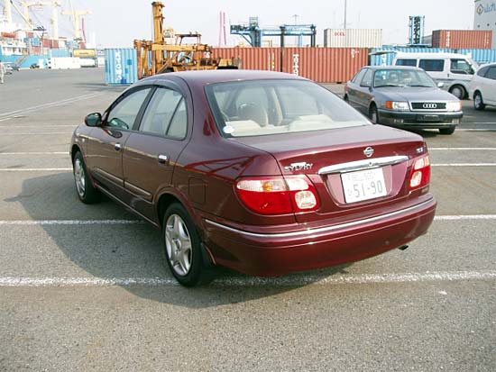 2001 Nissan Bluebird Sylphy Images