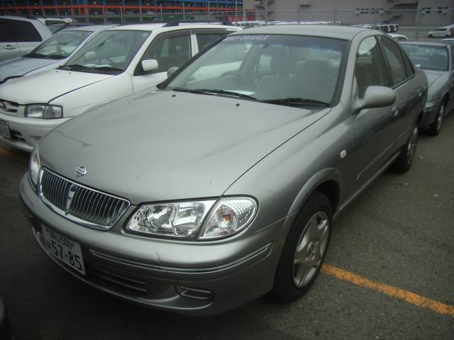 2001 Nissan Bluebird Sylphy Pictures