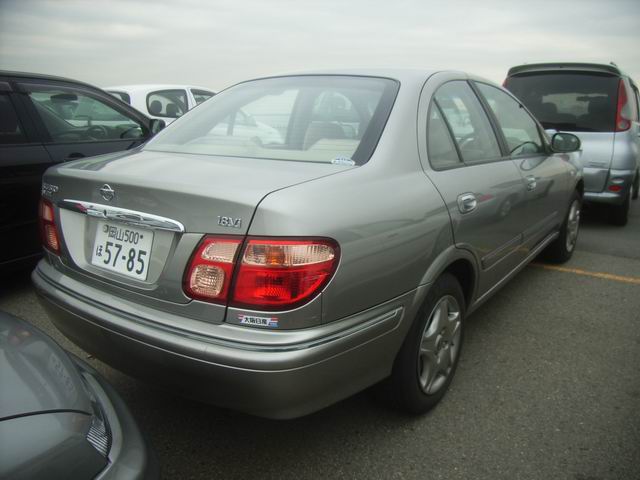 2001 Nissan Bluebird Sylphy Photos