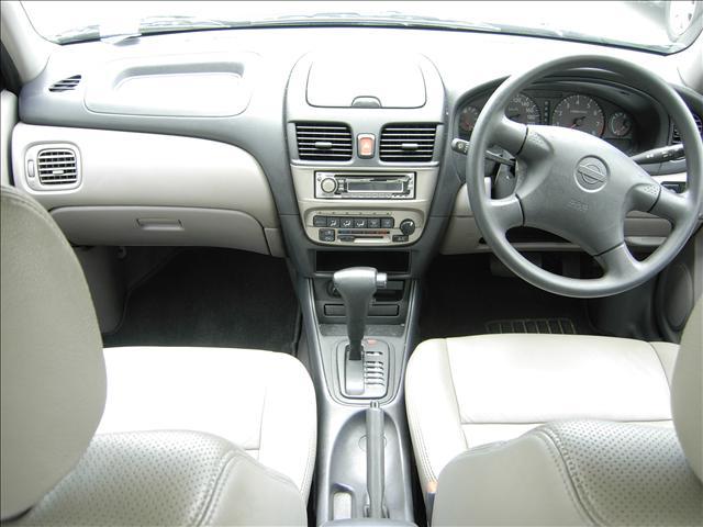 2001 Nissan Bluebird Sylphy Pics