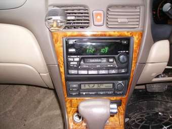 2001 Nissan Bluebird Sylphy Photos
