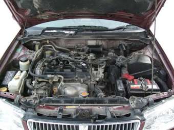 2001 Nissan Bluebird Sylphy Photos
