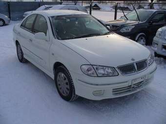 2001 Nissan Bluebird Sylphy Photos