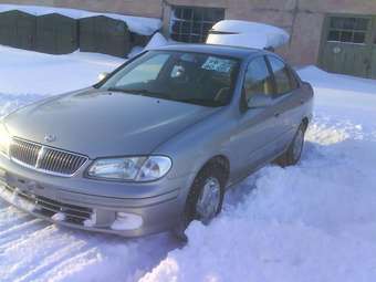 2001 Nissan Bluebird Sylphy Pictures