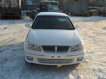 2001 Nissan Bluebird Sylphy Pictures