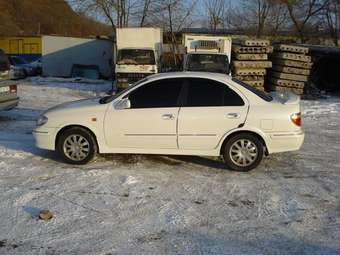 2001 Nissan Bluebird Sylphy Pictures