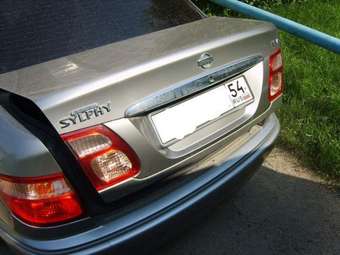 2001 Nissan Bluebird Sylphy Pics