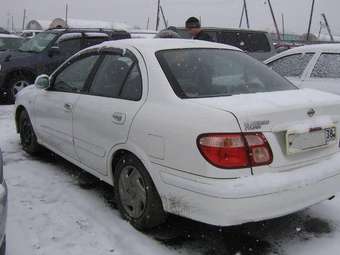 2001 Nissan Bluebird Sylphy Pictures