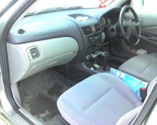 2001 Nissan Bluebird Sylphy Pictures