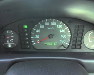 2001 Nissan Bluebird Sylphy Photos