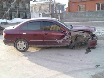 2001 Nissan Bluebird Sylphy Images