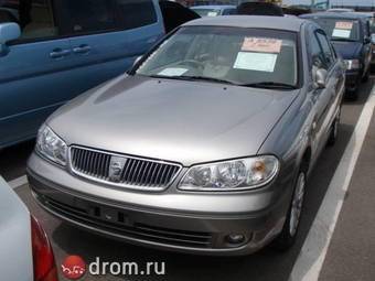 2001 Nissan Bluebird Sylphy Pictures