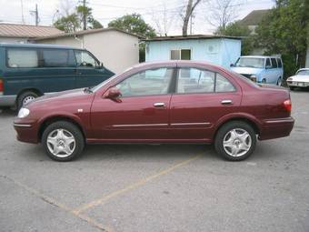 2001 Nissan Bluebird Sylphy Pictures