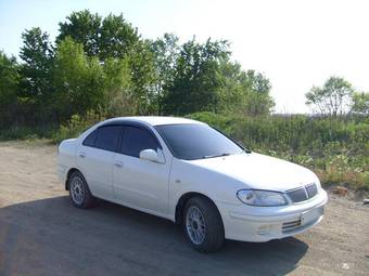 2001 Nissan Bluebird Sylphy Photos