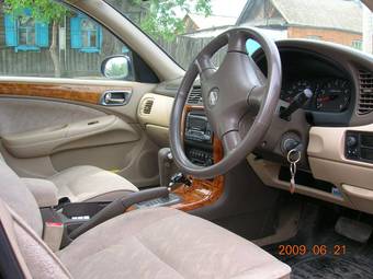 2001 Nissan Bluebird Sylphy Pictures