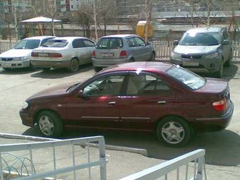 2001 Nissan Bluebird Sylphy Photos