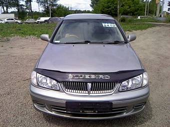 2001 Nissan Bluebird Sylphy Pictures
