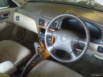2001 Nissan Bluebird Sylphy Pictures
