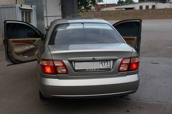 2001 Nissan Bluebird Sylphy Pictures