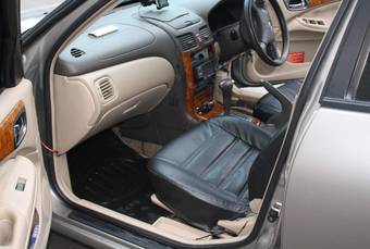 2001 Nissan Bluebird Sylphy Photos