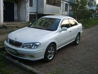 2001 Nissan Bluebird Sylphy Photos