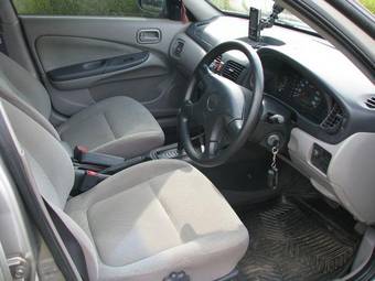 2001 Nissan Bluebird Sylphy Pictures