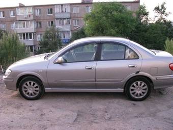 2001 Nissan Bluebird Sylphy Pictures