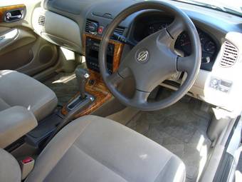 2001 Nissan Bluebird Sylphy Pictures